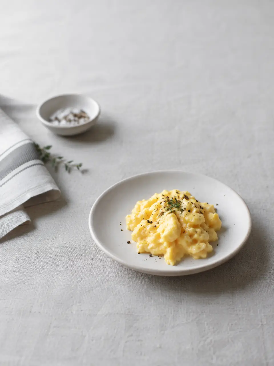 Huevos revueltos cremosos